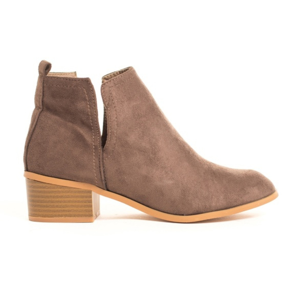 Shoes - *PRICE FIRM*  Taupe Round Toe Vegan Suede Booties